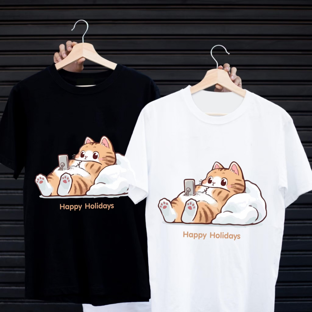 เสื้อยืดสกรีนลาย " CAT HAPPY HOLIDAY " เสื้อยืดผ้า MICRO POLYESTER 100% เสื้อยืดผ้าไมโครโพลีเอสเตอร์ 100%