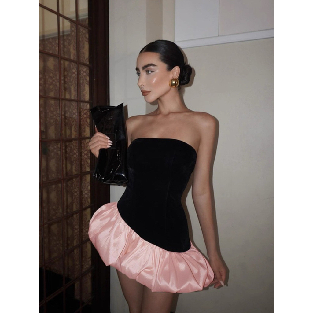 งานเดรสนำเข้า เกาะอกทรงสวยหรู บอลลูนบอลใจ ซิปข้างยาวด้านบนสีดำผ้าเทพอย่างดี - รูปที่ 2