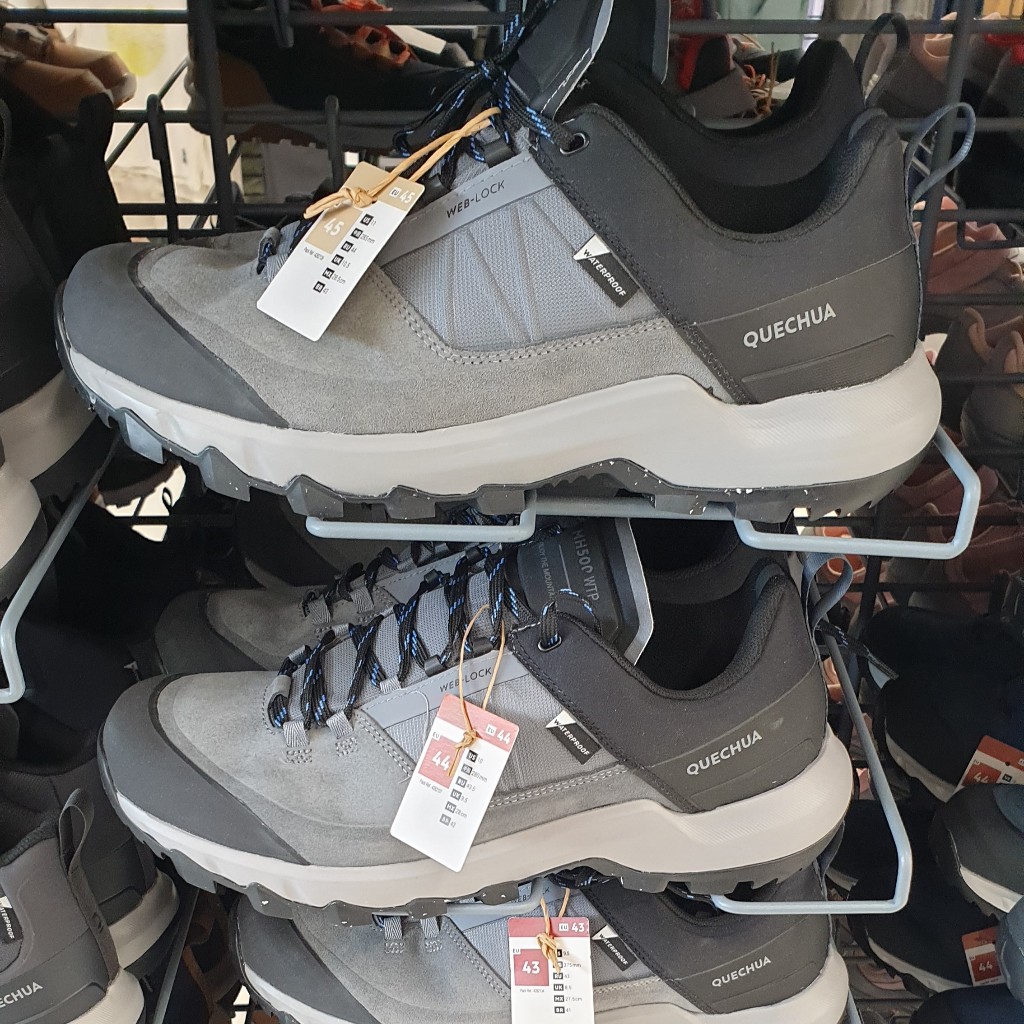 DECATHLON | รองเท้าเดินป่ากันน้ำผู้ชาย QUECHUA รุ่น MH500