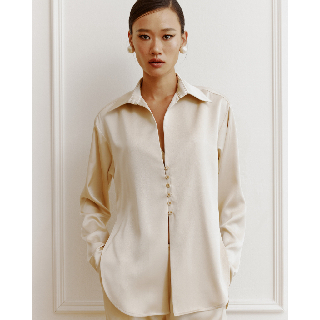 AOP ARCHIVE - Lounge-line Satin Shirt with bra (2สี) เสื้อเชิ้ต ผ้าซาติน คอปก (มาพร้อมบรา)