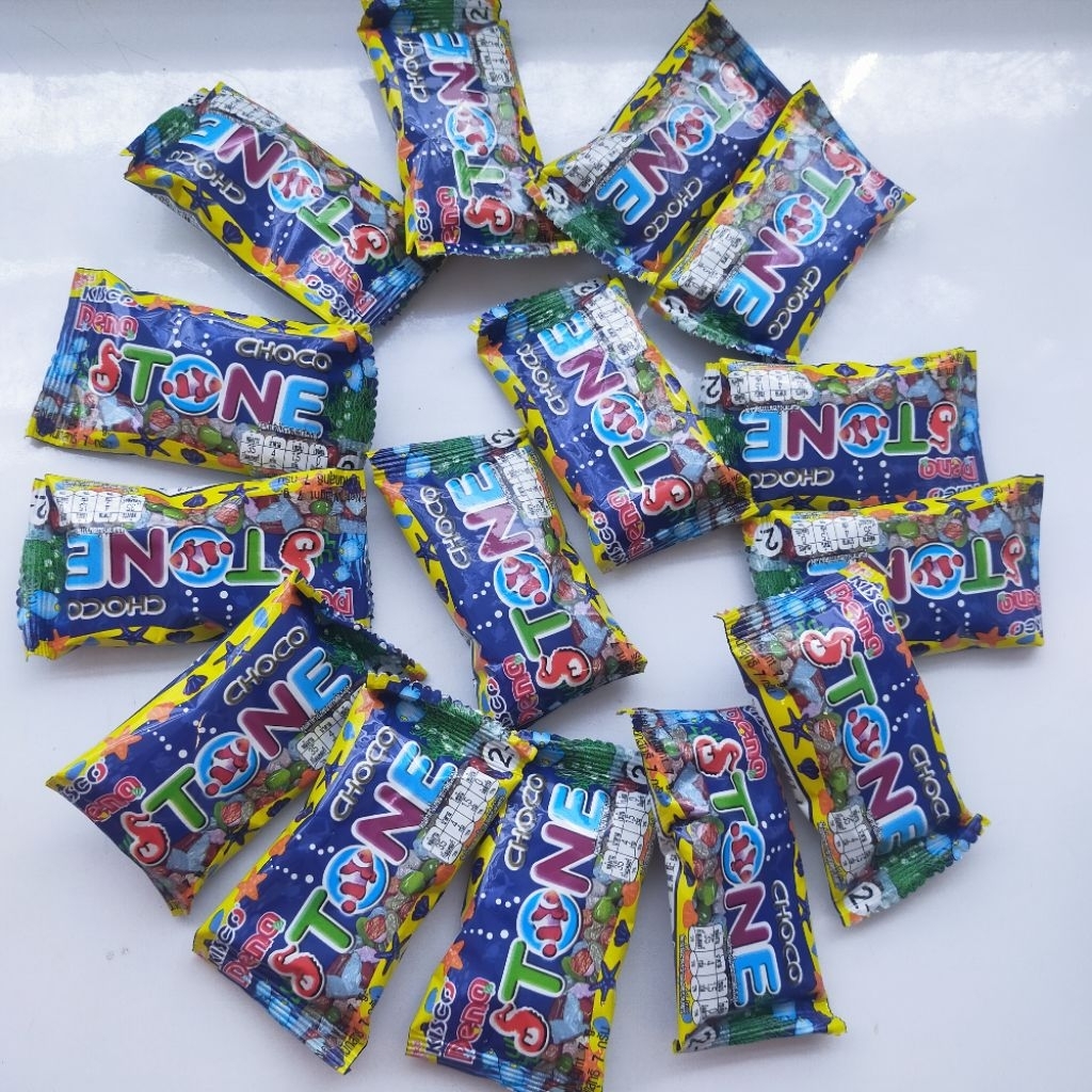 Kisco Deno Stone Chocolat คิสโก้ ดีโน ช็อกโก สโตน ช็อกโกแลตรูปหิน ขนมหินขนมย้อนวัย โบราณ