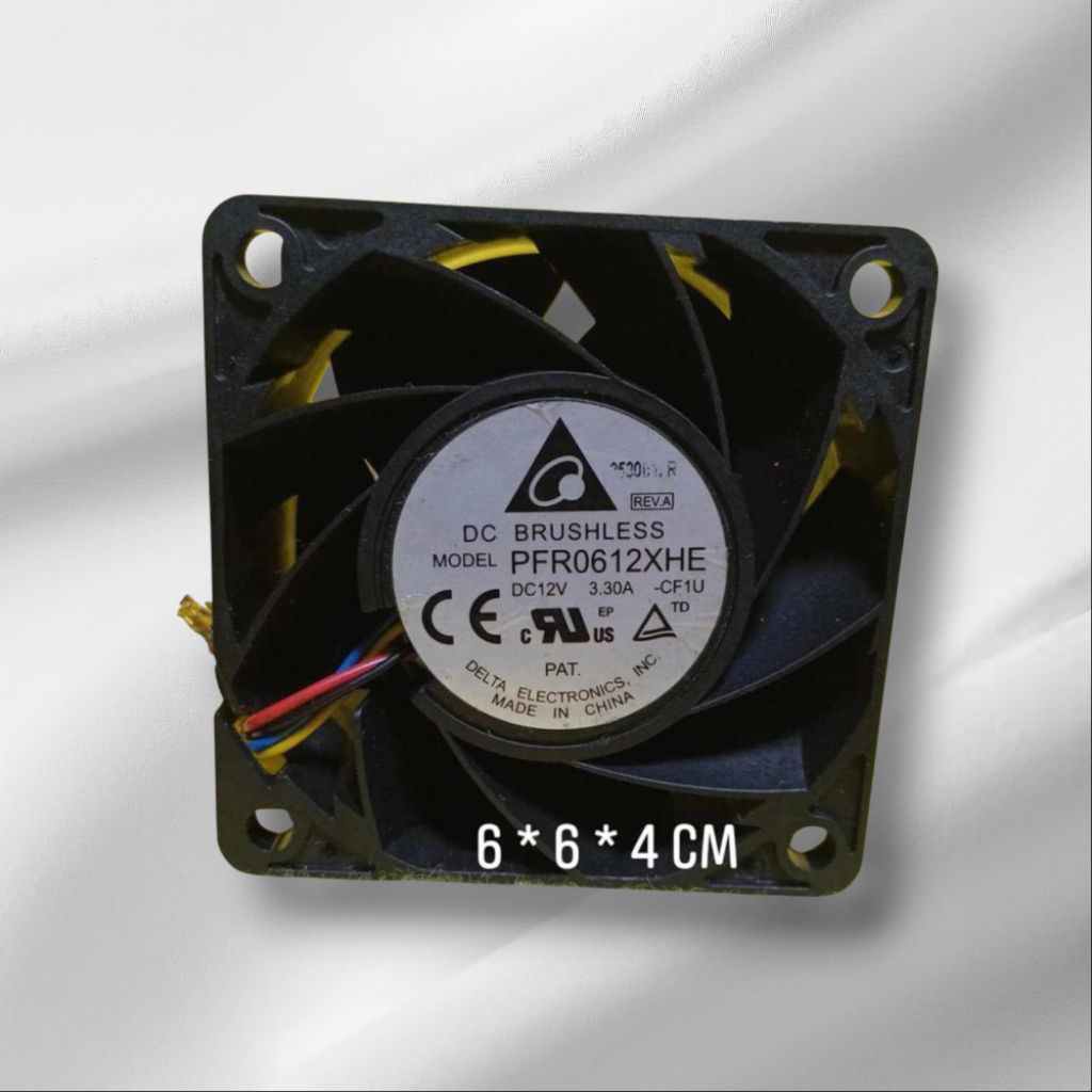 Delta พัดลม 12V 3.30A(ดำ) ขนาด 6x6x4cm รุ่น PFR0612XHE ลมแรง 4 สาย ใช้งานต่อ 2 สาย แดง+ ดำ-