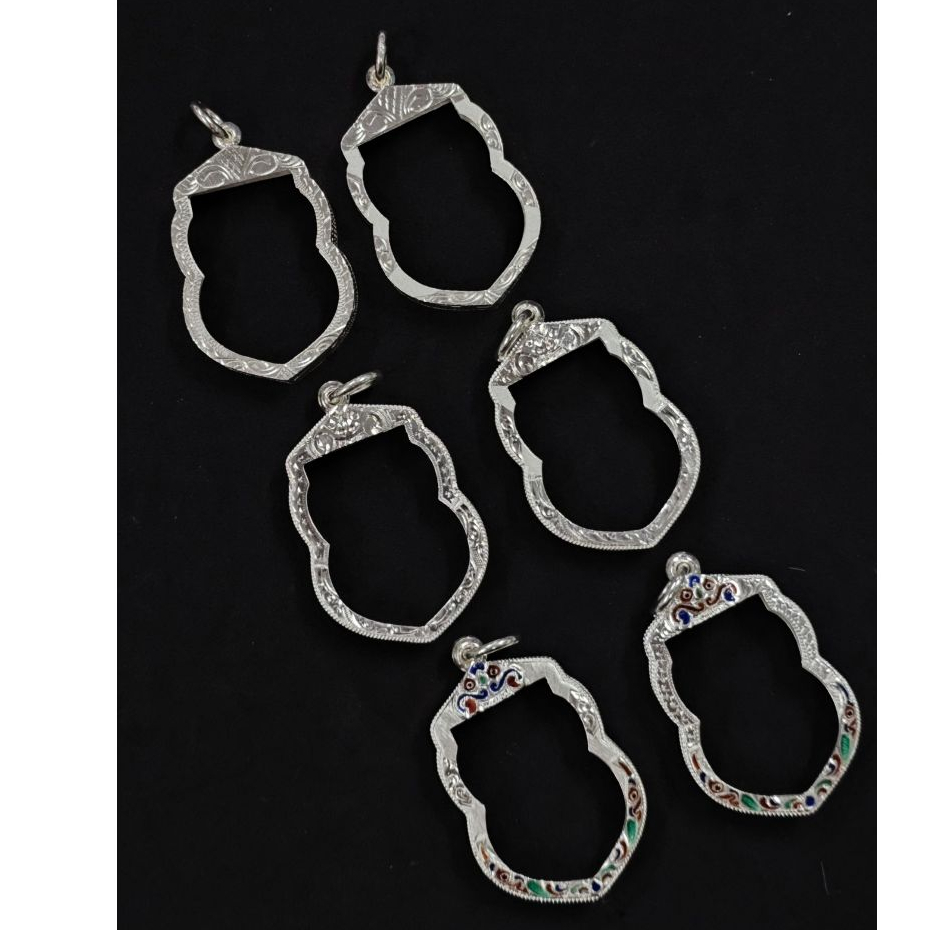 SSNP กรอบพระเงินแท้92.5% ทรงเสมามีหลากหลายขนาดทักแชทหาแอดมินได้เลย