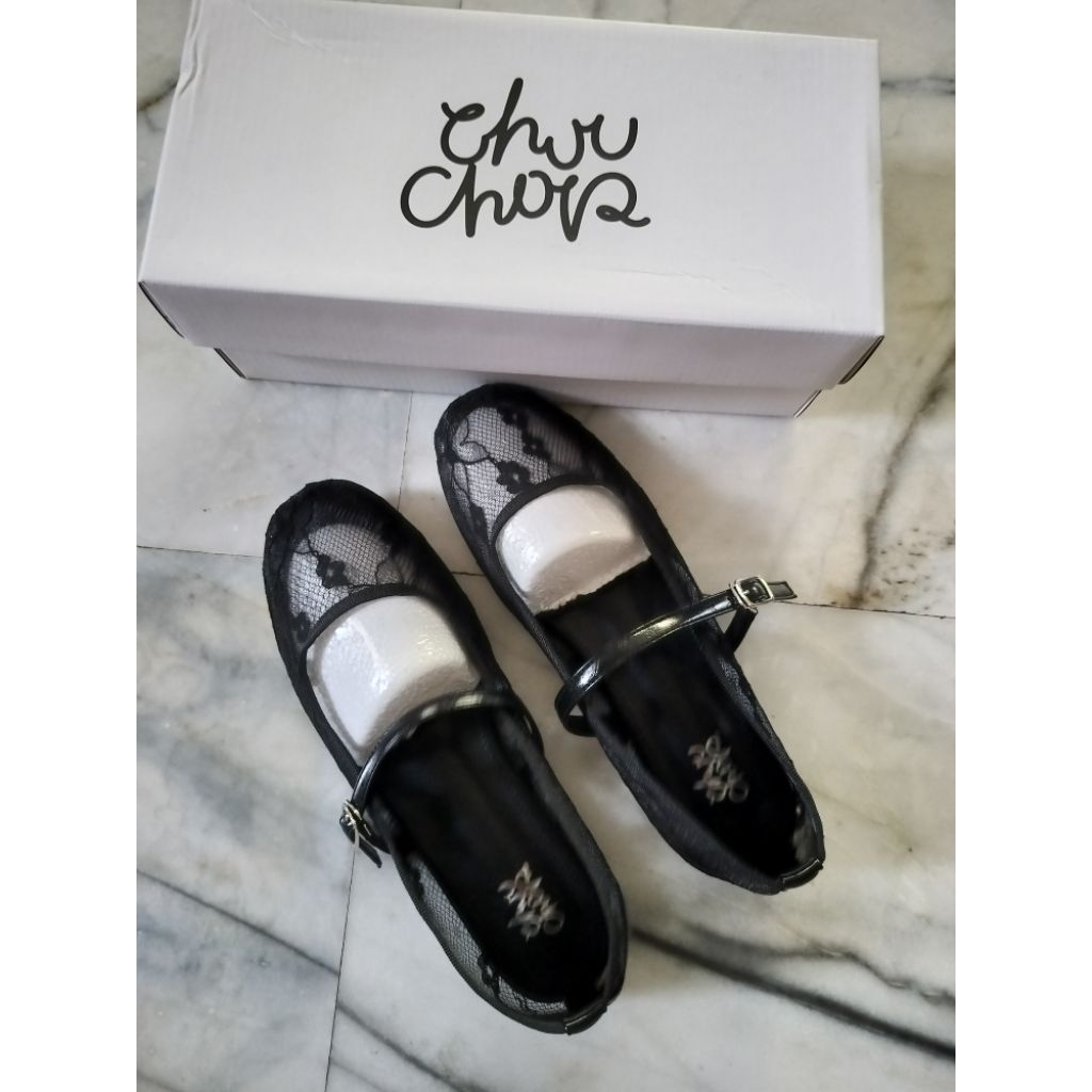 รองเท้าลูกไม้สีดำป้าย chouchop ไซส์ 41