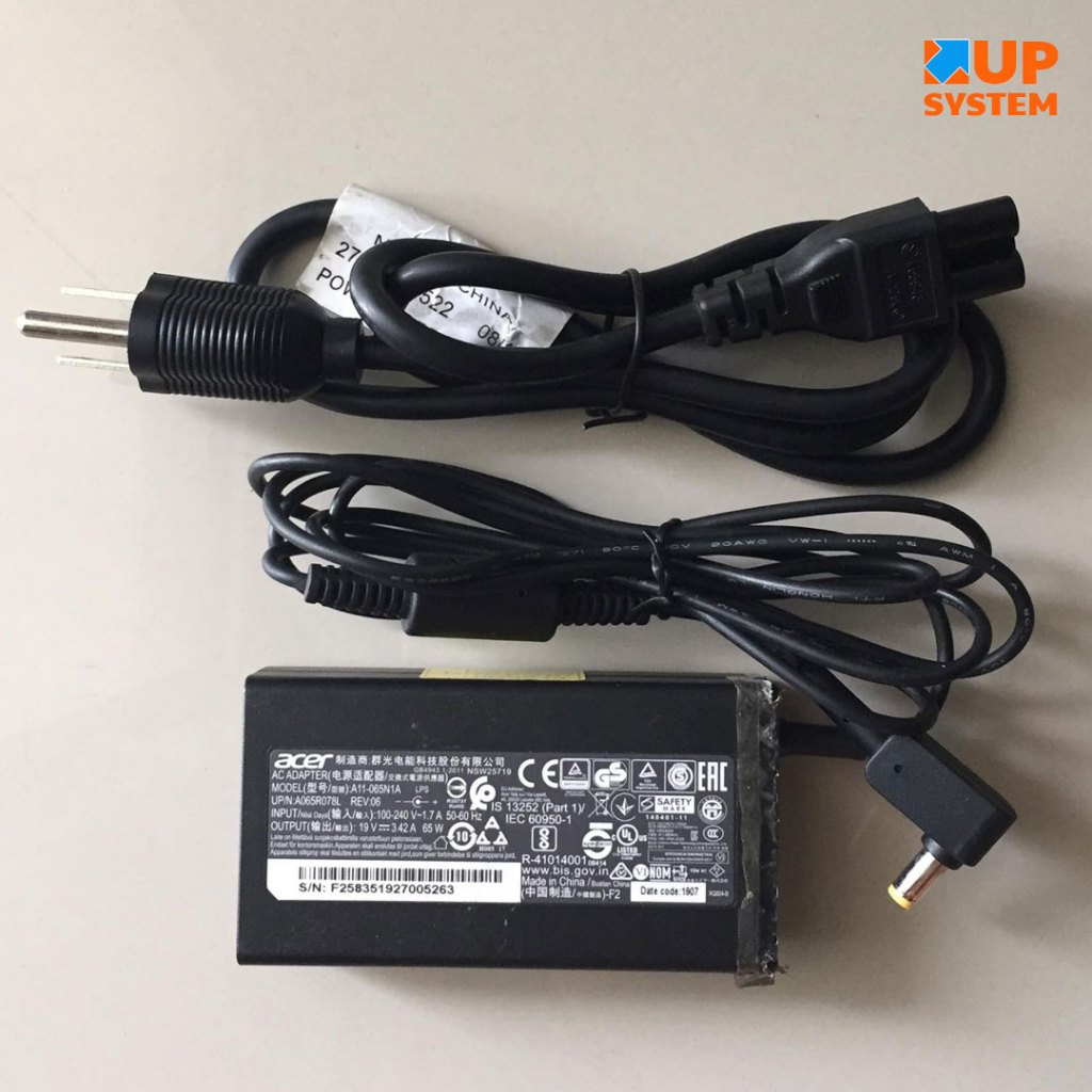อะแดปเตอร์ 19V 3.42A 5.5 * 1.7mm Laptop AC Adapter for Acer Gateway NV5213U A11-065N1A A065R078L 65W