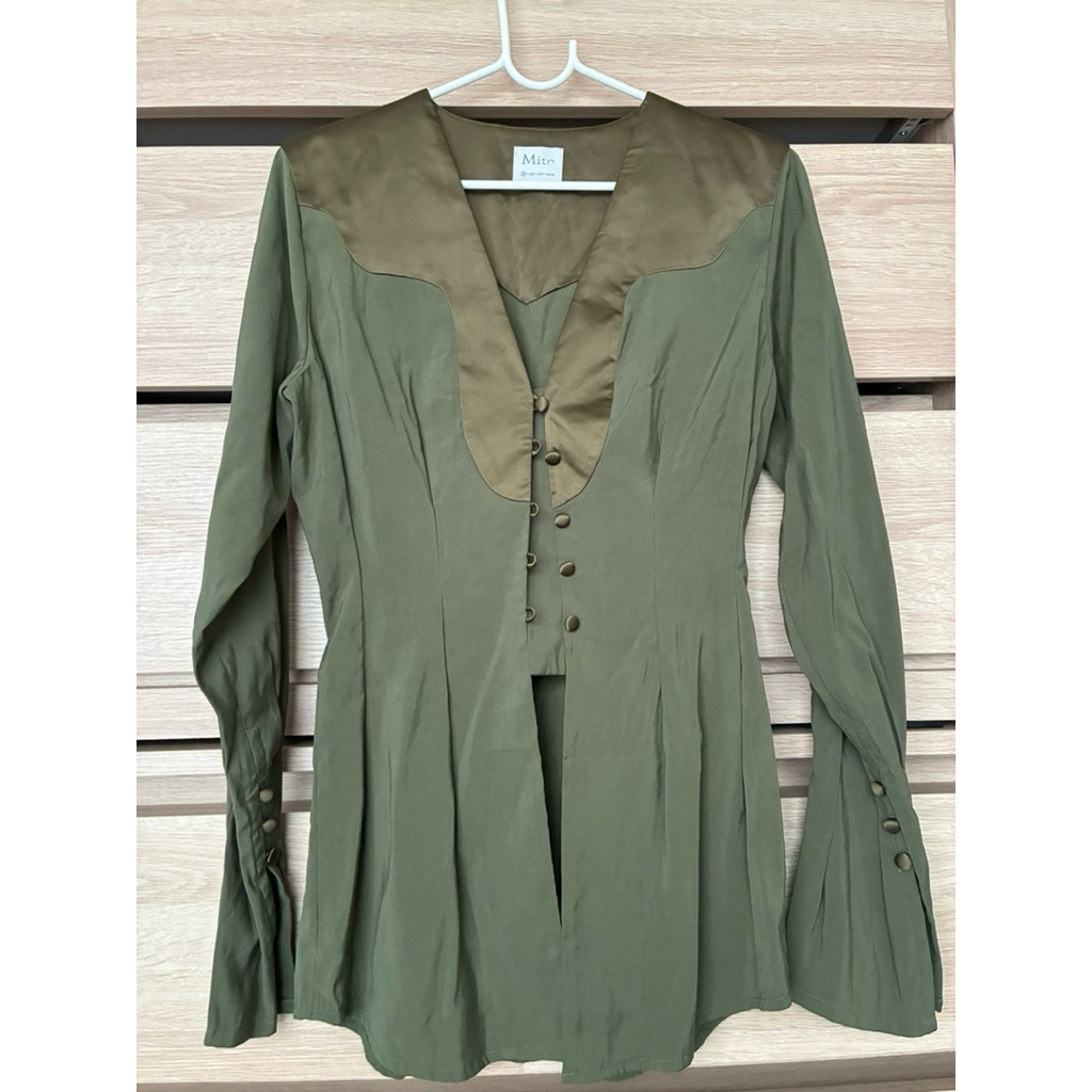 เสื้อแขนยาวแบรนด์Mitr
