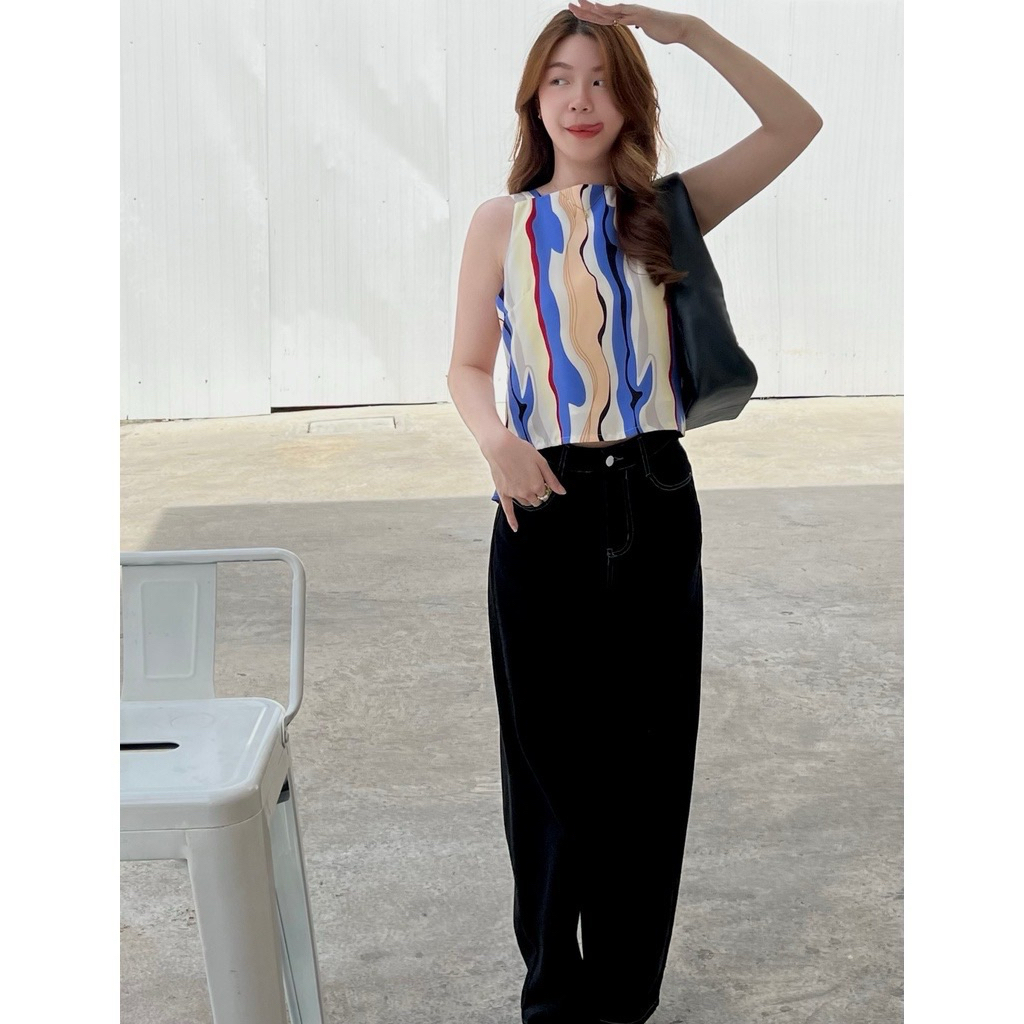 เสื้อแขนกุด เสื้อยืด เสื้อสายเดี่ยว stylist shop stylistshop