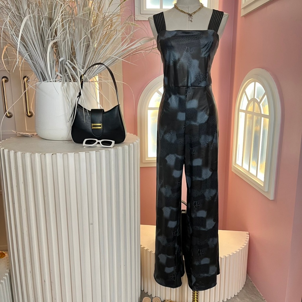 Plus size  จั้มสาวอวบผ้าหนังของสาวอวบใส่แล้วผอม รุ่น จั้มโอแกน (M88)