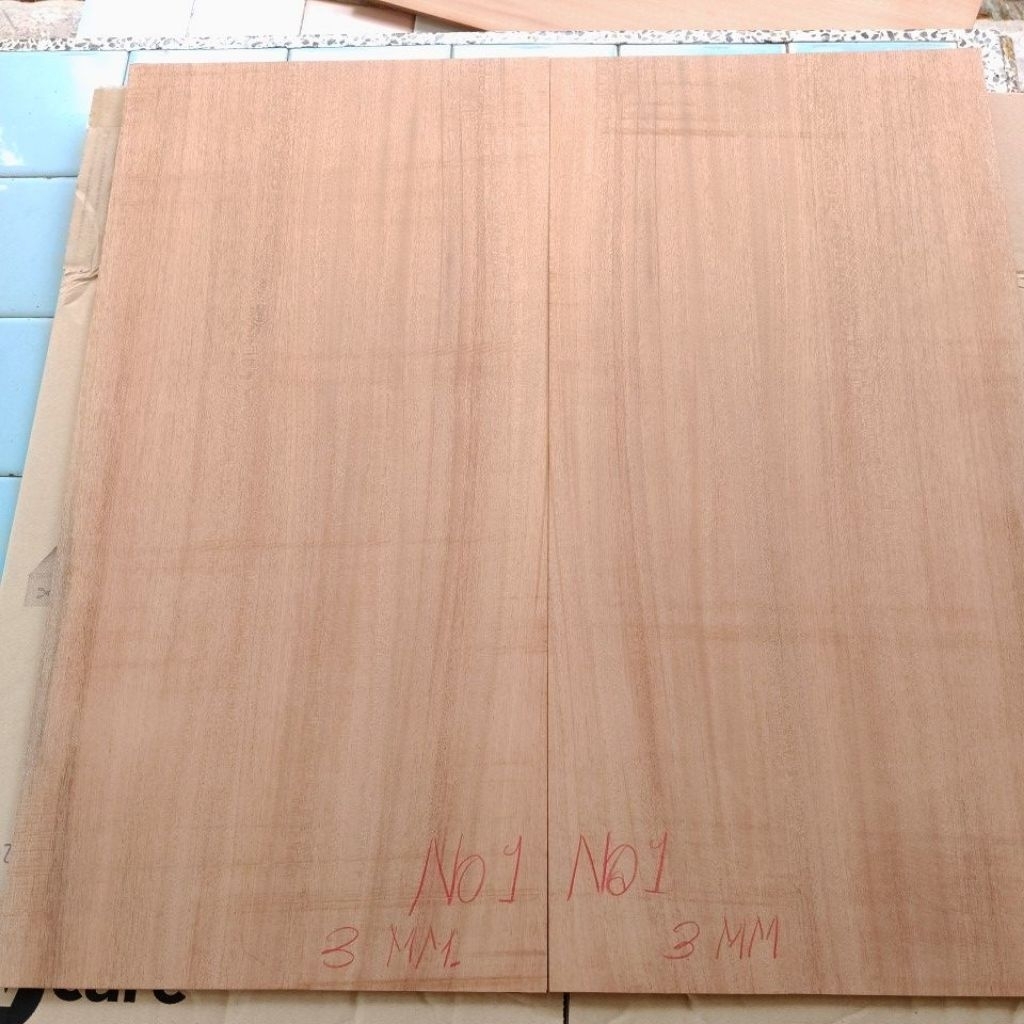 แผ่นไม้มะฮอกกานีขนาด 23x56x0.4 ซม. 2แผ่น(ดูรายละเอียด)