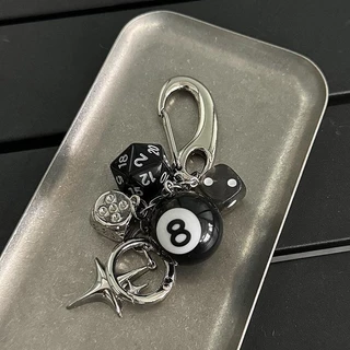 พวงกุญแจ 8 ball keychain โกธิค พวงกุญแจรถ ห้อยกระเป๋า ตกแต่งกระเป๋า bag charm หัวเข็มขัด พวงกุญแจกางเกง Y2K เข็มขัด