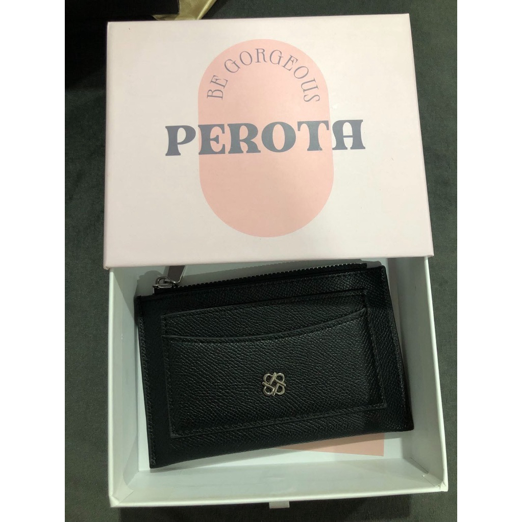 กระเป๋าแบรนด์ PEROTH มือสองของแม่ค้าเอง พร้อมกล่อง