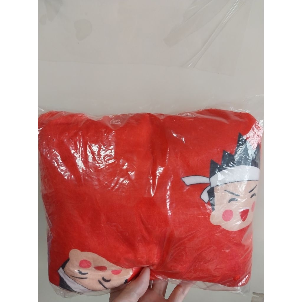 ผ้าห่ม สุกี้ตี๋น้อย X โคคาโคล่า  Suki Teenoi X Coca Cola ขนาด 29 × 41 นิ้ว