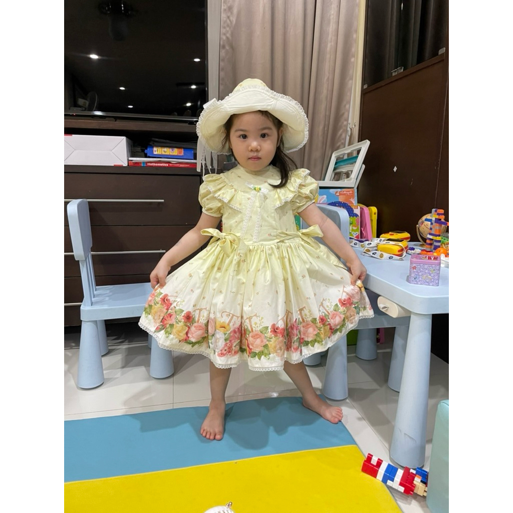 ชุดเดรสเด็กพร้อมกิ๊ฟและหมวกTevikaของแท้