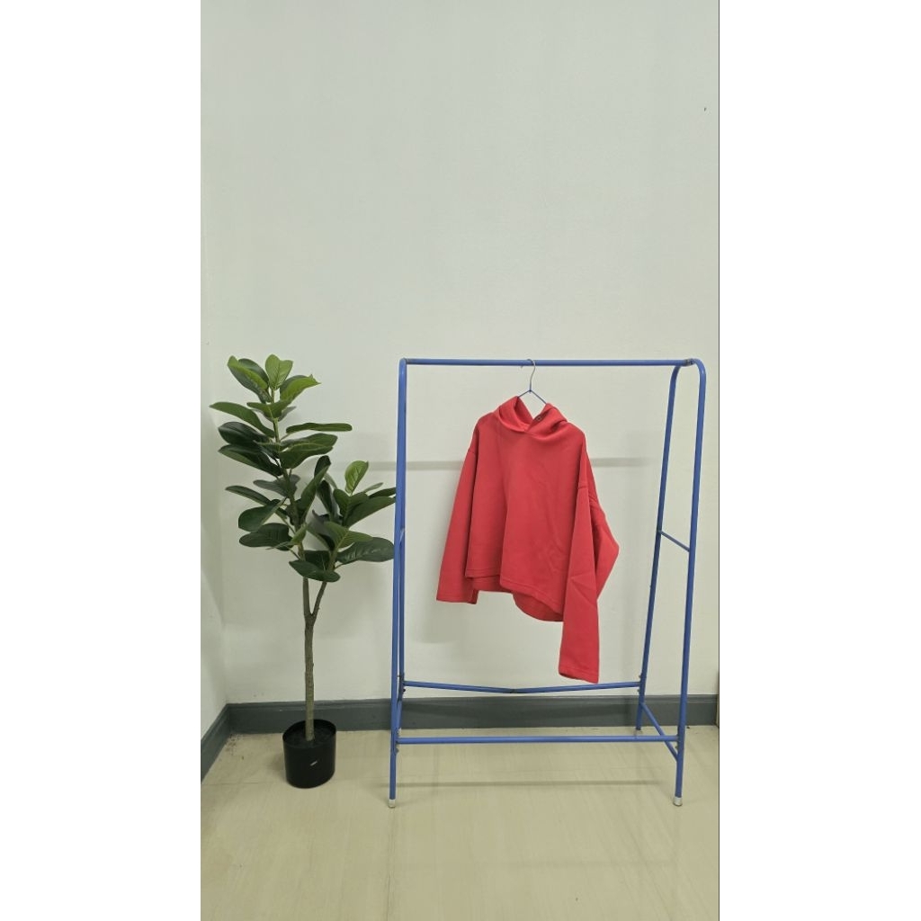 Dry Sweat Cropped Hoodie มือสอง