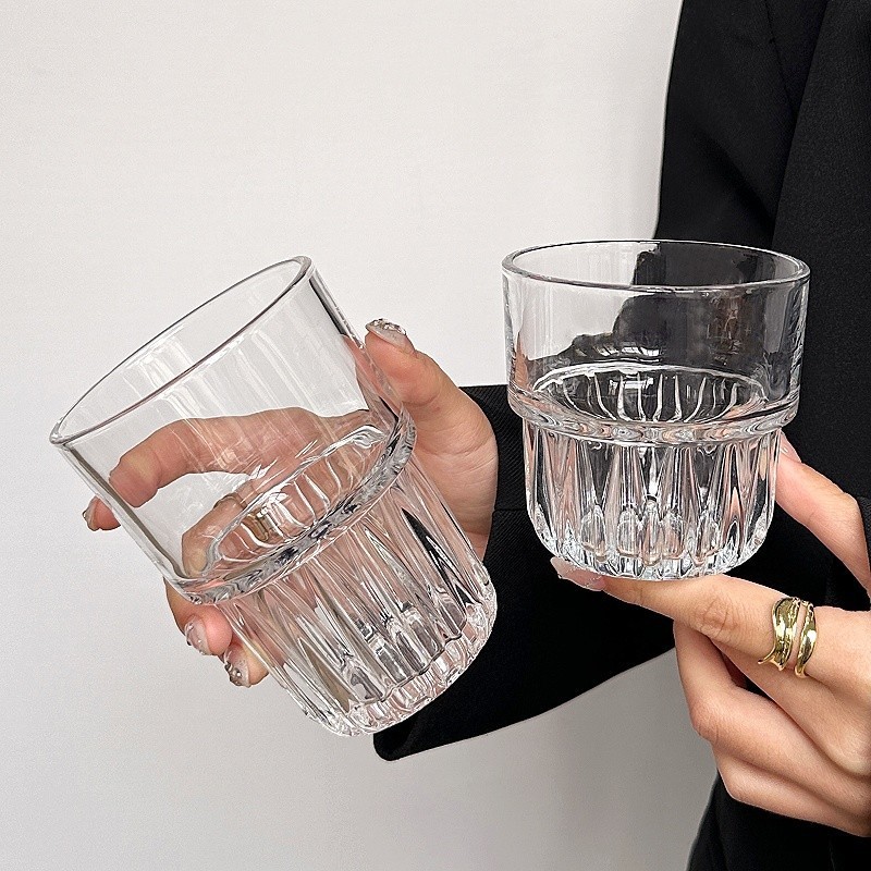 (พร้อมส่ง)แก้วกาแฟลายแนวตั้งเรียบง่าย แก้วน้ำ แก้วเครื่องดื่มน่ารัก 350ml. - รูปที่ 5