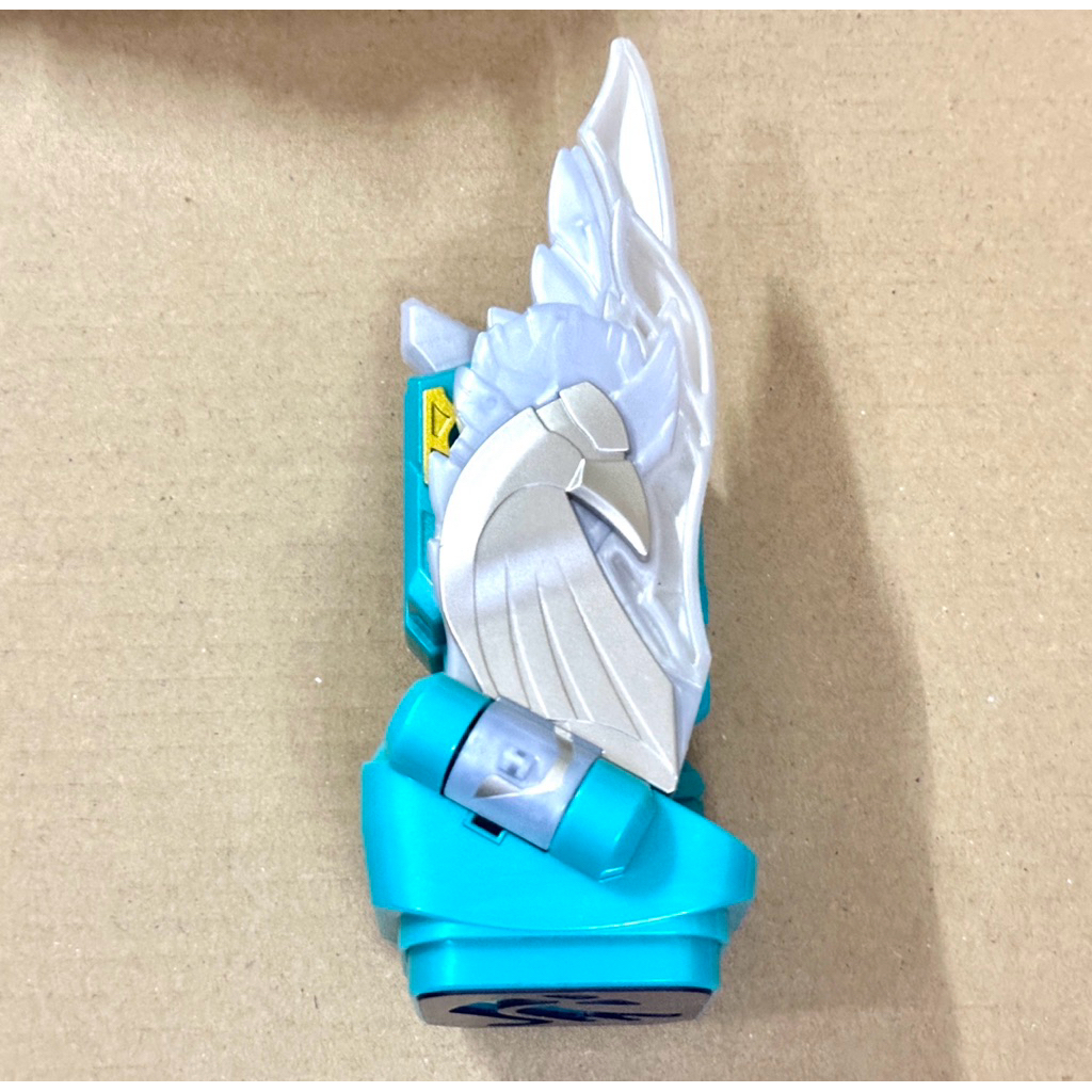 DX Holy Wing Vistamp - อุปกรณ์แปลงร่างมาสไรเดอร์ไลฟ์มือ 2 (Kamen Rider Live)