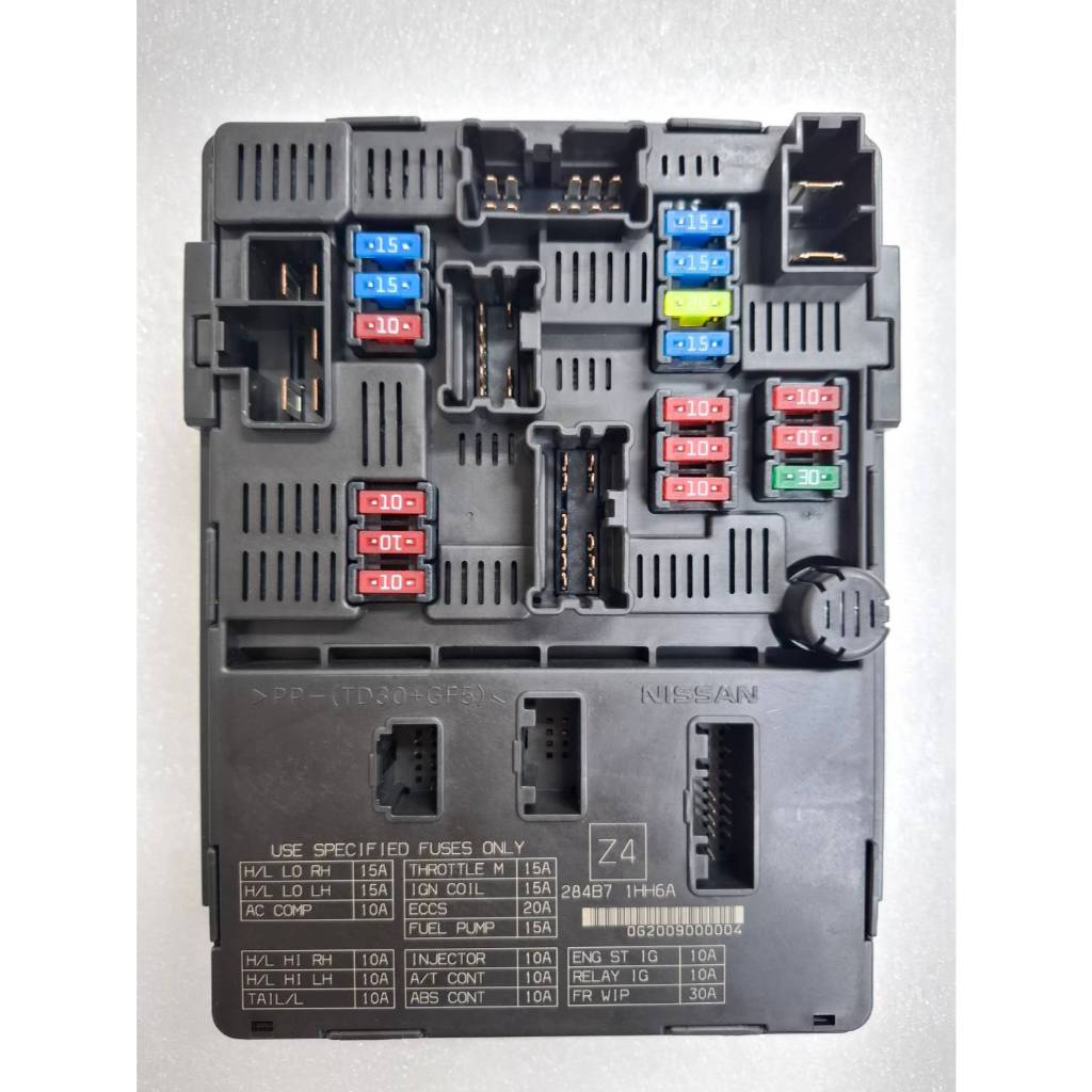 ชุดควบคุมระบบไฟในห้องเครื่อง IPDM NISSAN MARCH K13 284B7-1HH6A CONTROL UNIT ASSY-IPDM,ENGINE ROOM