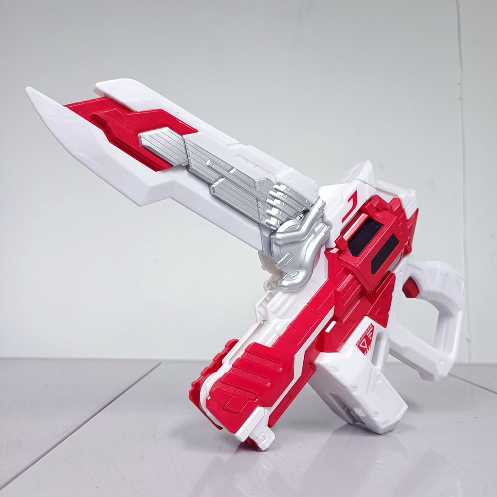 [พร้อมส่ง] BANDAI KAMEN RIDER GEATS : DX GEATS BUSTER QB9