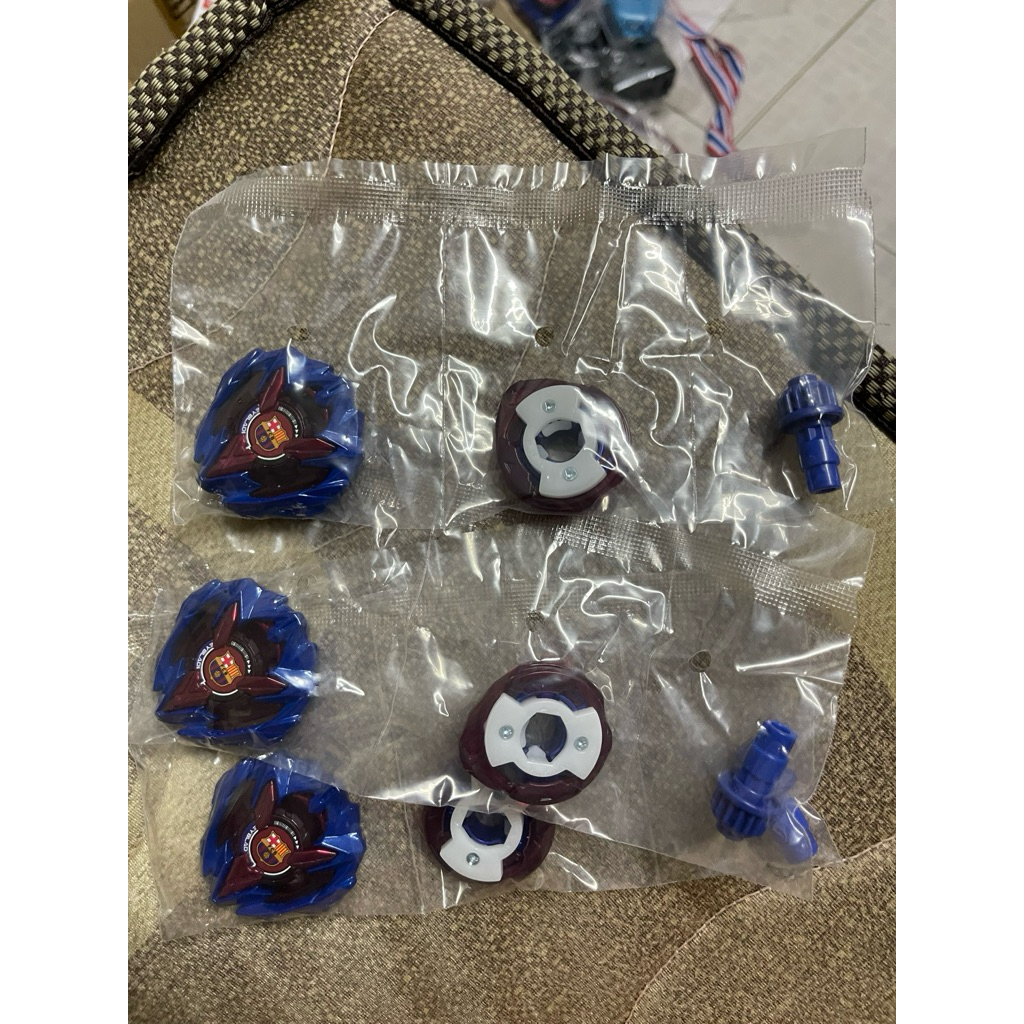 Takara Tomy Beyblade X UX-00 Starter Dranbuster FC Barcelona