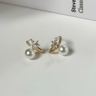Orbit glow earrings ต่างหูดาว ต่างหูไข่มุก | @trophies.co