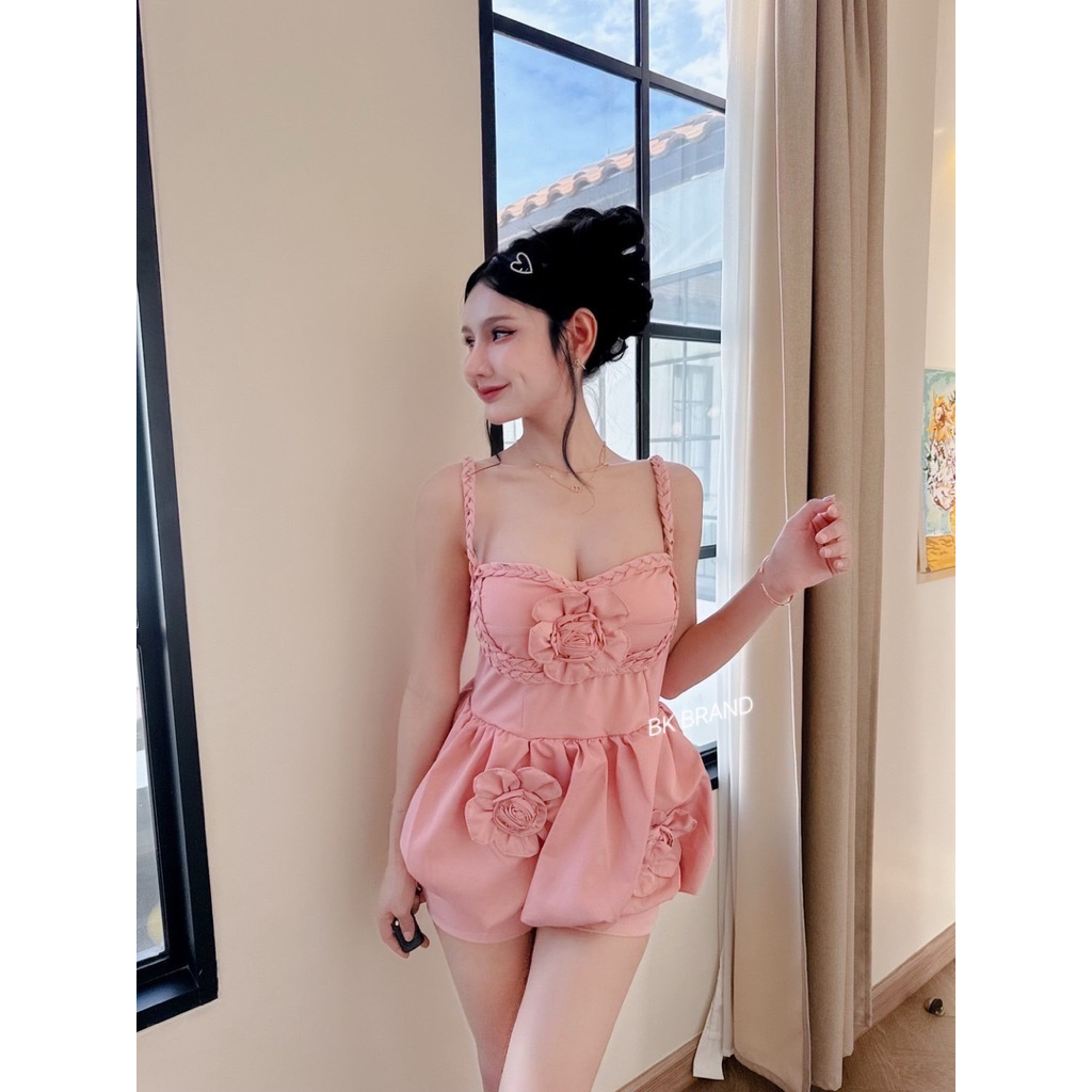 #bk งานชุดเซตสายเปียบอลลูน ติดดอกผ้าครัชพื้น งานเสริมฟองน้ำ สม็อคหลัง กางเกงกระเป๋า2ข้างซิปหลัง ดีสุ