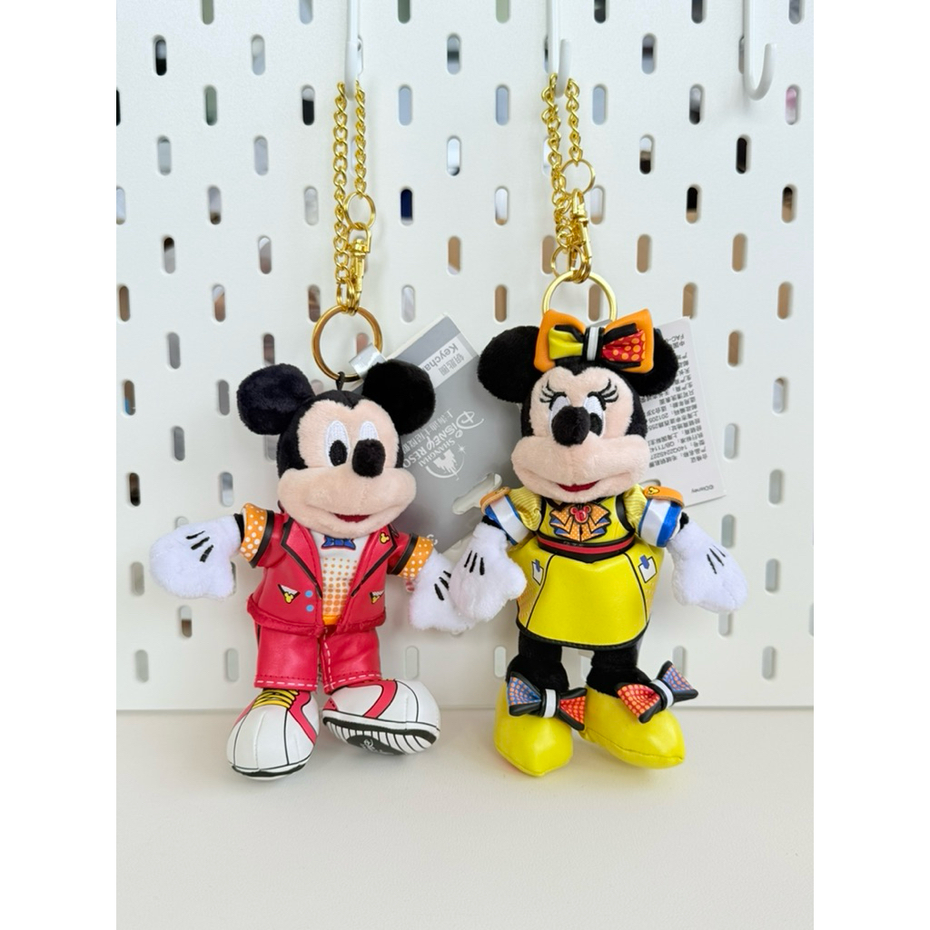 พร้อมส่งที่ไทย ✅ พวงกุญแจ Mickey Mouse & Minnie Mouse จาก Disney Shanghai 🇨🇳🇨🇳