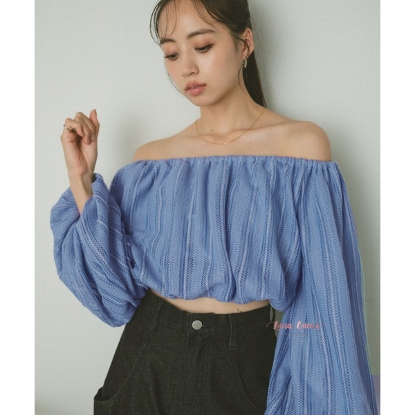 เสื้อเกาะอก ปาดไหล่ ผ้าลูกไม้ NAKARA BLOUSE (ซับในตัว)