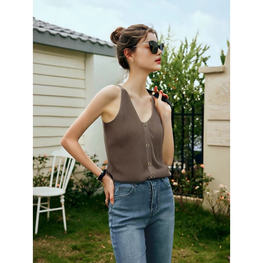 (พร้อมส่งที่ไทย#41008)เสื้อแฟชั่นแขนกุดผู้หญิง เสื้อกล้ามไหมพรมสไตล์เกาหลีทรงเซ็กซี่ใส่สบาย