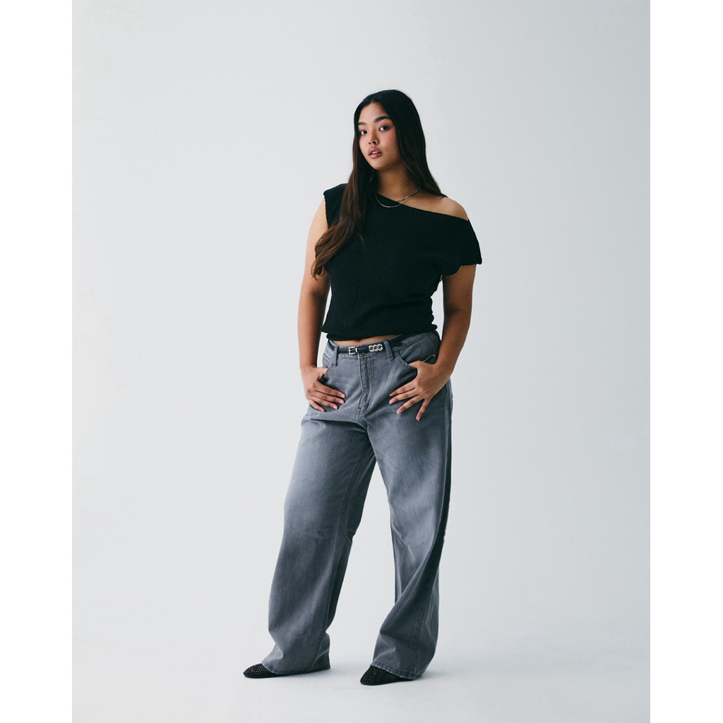 STUDIO UNKNOWN - Nash Knit Top เสื้อนิตตัดต่อเทคนิคการทอลายดีไซน์ปลายรุ่ย รูปที่ 6
