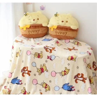พร้อมส่งไม่ต้องพรี!!! หมอนผ้าห่ม น้องหมีพูห์ Pooh สุดน่ารัก ผ้าห่มนุ่มนิ่ม ขนาด 100×150 ซม. ผืนใหญ่จุใจ ส่งจากไทย~