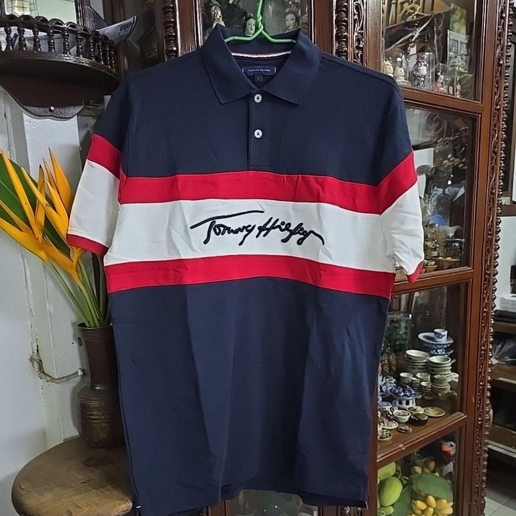 👕เสื้อโปโล ทรอมมี่ ไฮ คอเชิ้ตปกปักไซส์ Lอก48"ยาว31" ผ้าคอตตอล100% ป้ายครบ งานหลุดQCของแท้ มีตำหนิเย็