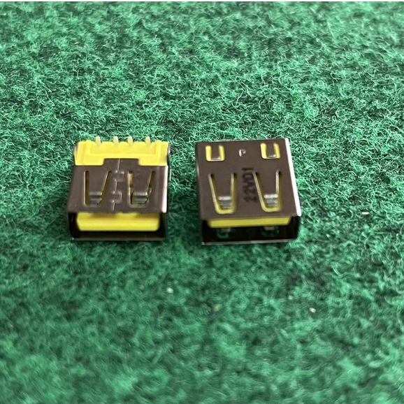 Port USB 2.0 แบบที่ 1 Lenovo ขนาด 12mm x 15mm USB2.0 จำนวน 1 อัน