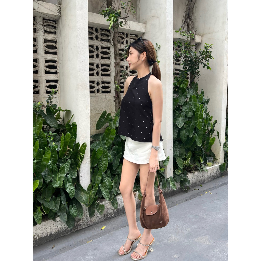 BRB : lilly top เสื้อคล้องคอ ผูกหลัง ลายจุดเล็ก