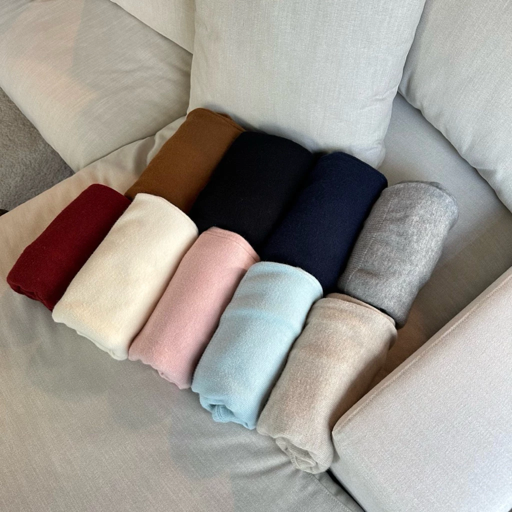 Duchshie Cardigan (ดัชชี่) l เสื้อคลุมไหมพรมแขนยาว ติดโลโก้สีเงินดัชชุน นุ่มมาก กันหนาวได้ดี thumbnail 8