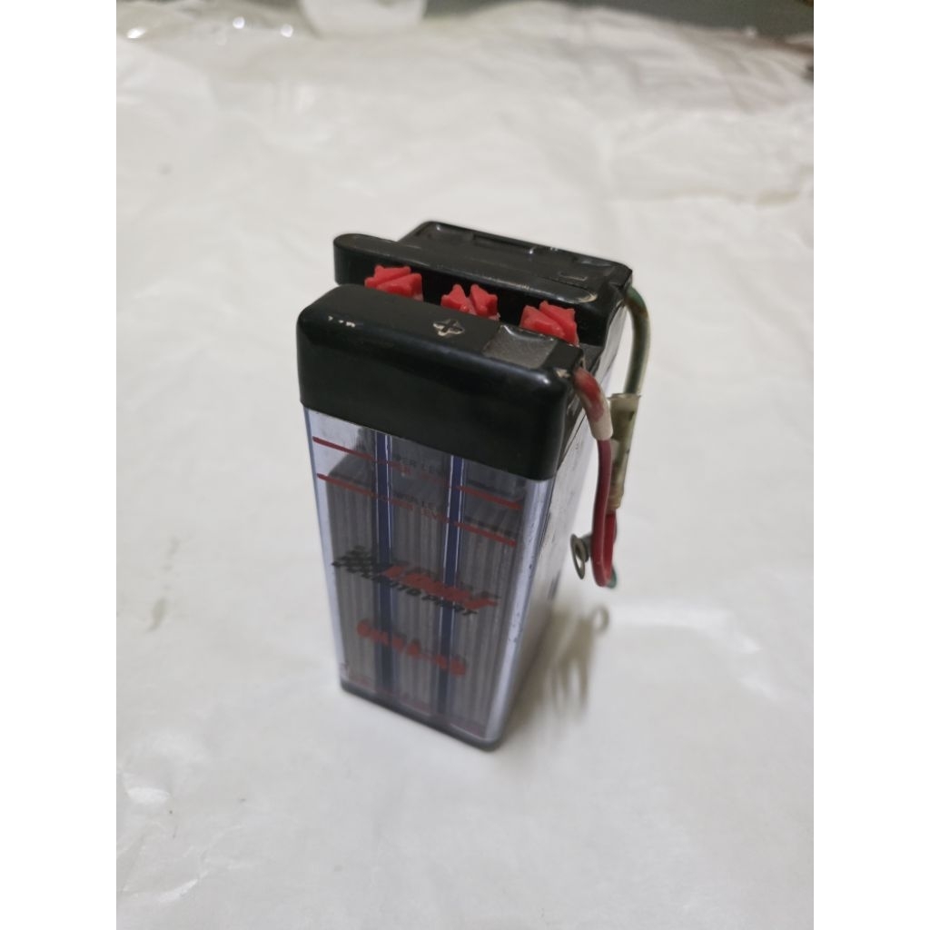 แบตเตอรี่​ รุ่นเก่า 6V4A ใช่กับรุ่น YG-5​ YL-2​ RS100-125 แบบเติมน้ำกรด