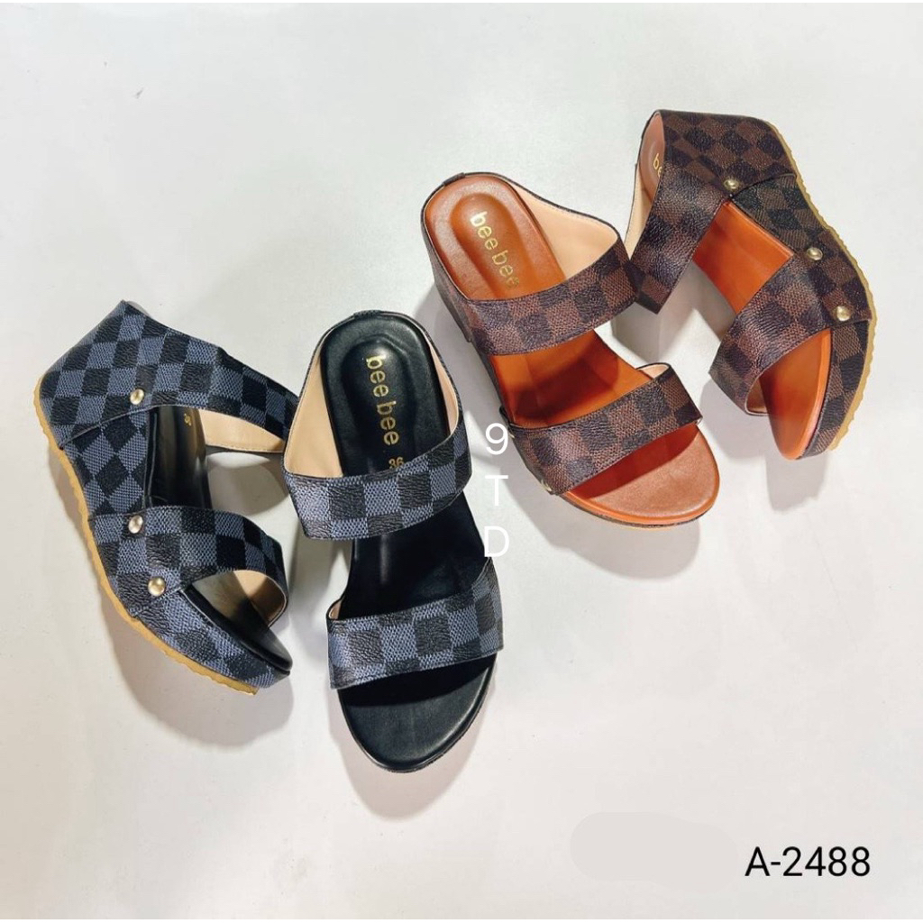 9TD รุ่น gv789 รองเท้าส้นเตารีด สูง 2.5 นิ้ว คาดสองตอน ลายแบรนด์ฮิต พื้นหนา นุ่มเหมือนขนมปัง