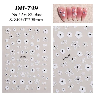 สติกเกอร์ติดเล็บลายดอกไม้ขาวดำ แบบ 3D แผ่นละ 9 บาท สินค้าพร้อมส่ง