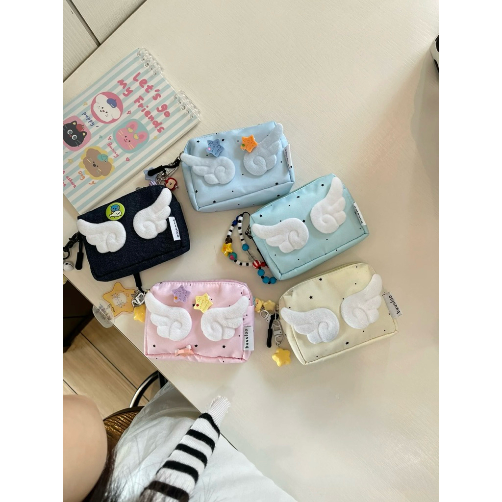 พร้อมส่ง\pre🪽buuuloo-mini angel pouch กระเป๋ามินิ ติดปีก (ใช้โค้ดลด 20-25%)