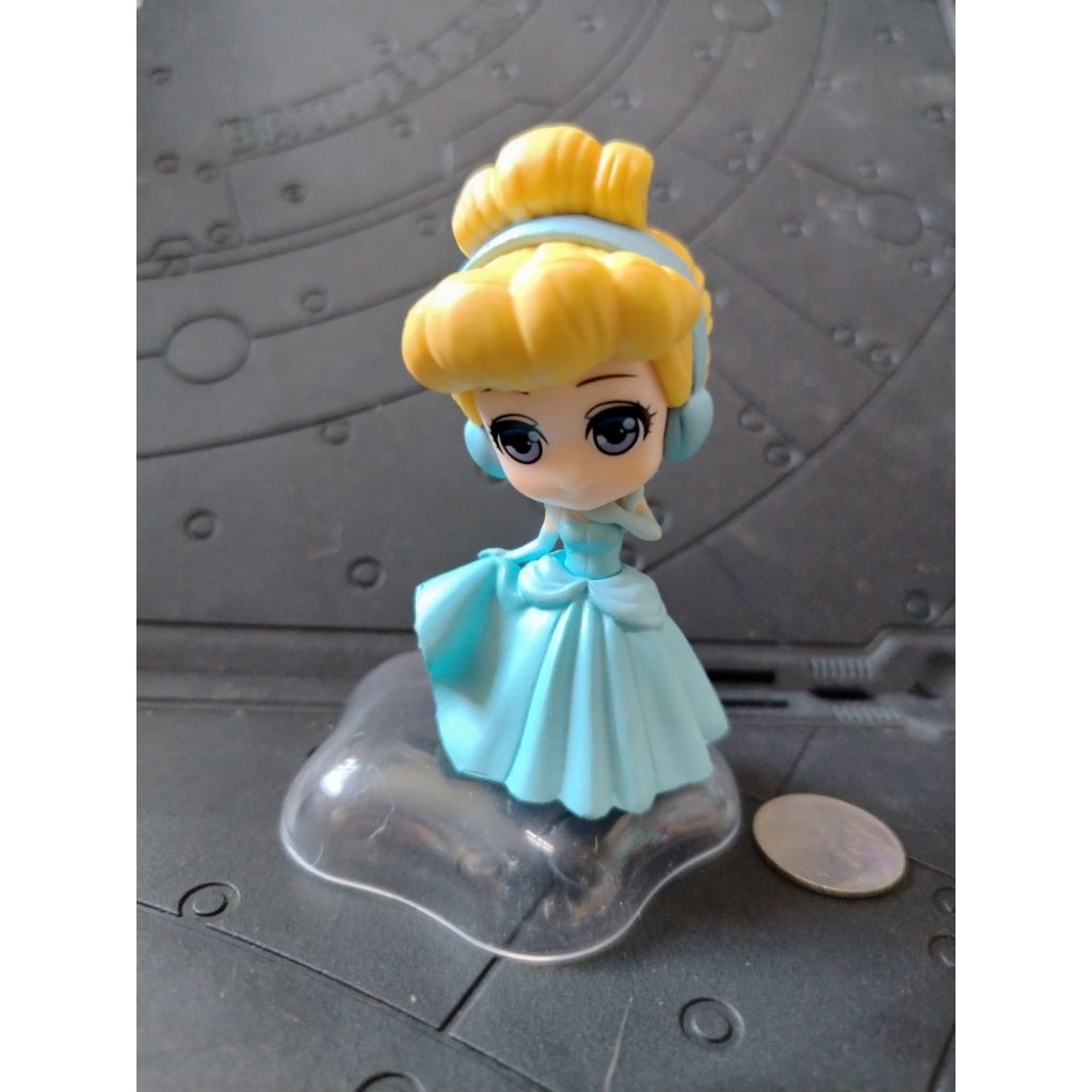 โมเดลตุ๊กตาเจ้าหญิง​ Princess​ ขนาดความสูงประ​มาณ​ 8- 10 cm.
