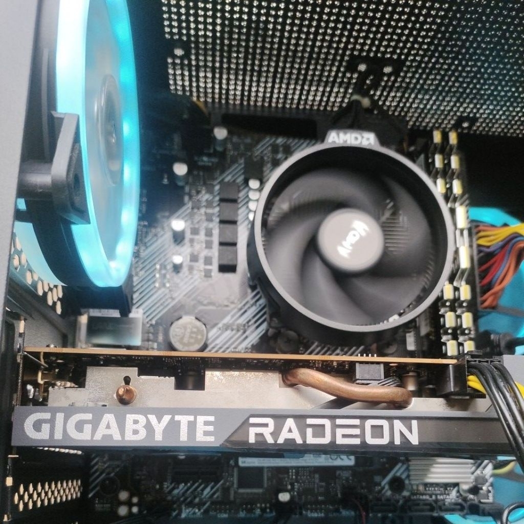 คอมพิวเตอร์มือสองสภาพสวยพร้อมใช้งาน..AMD Ryzen 5 +RX6500XT