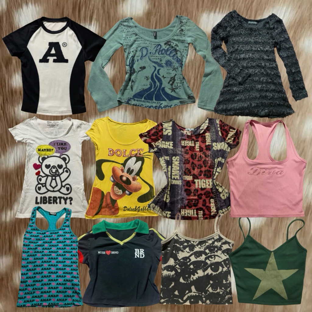 รวมเสื้อหลายแนวy2k street fashion crop มีมากกว่าในรูปค่ะ ราคาถูกๆไปเลย ( ˘ ³˘)♥