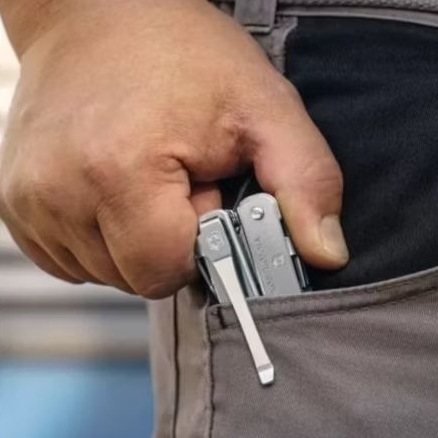 Victorinox Clip Swiss Tool /Spirit ใช้สำหรับเหน็บกับคีม สำหรับพกพา ของแท้ made in Switzerland 3.0240.B1 /3.0340.B1 ราคา ถูกที่สุด ดีลบีเคเค แกลเลอรีภาพที่ 5