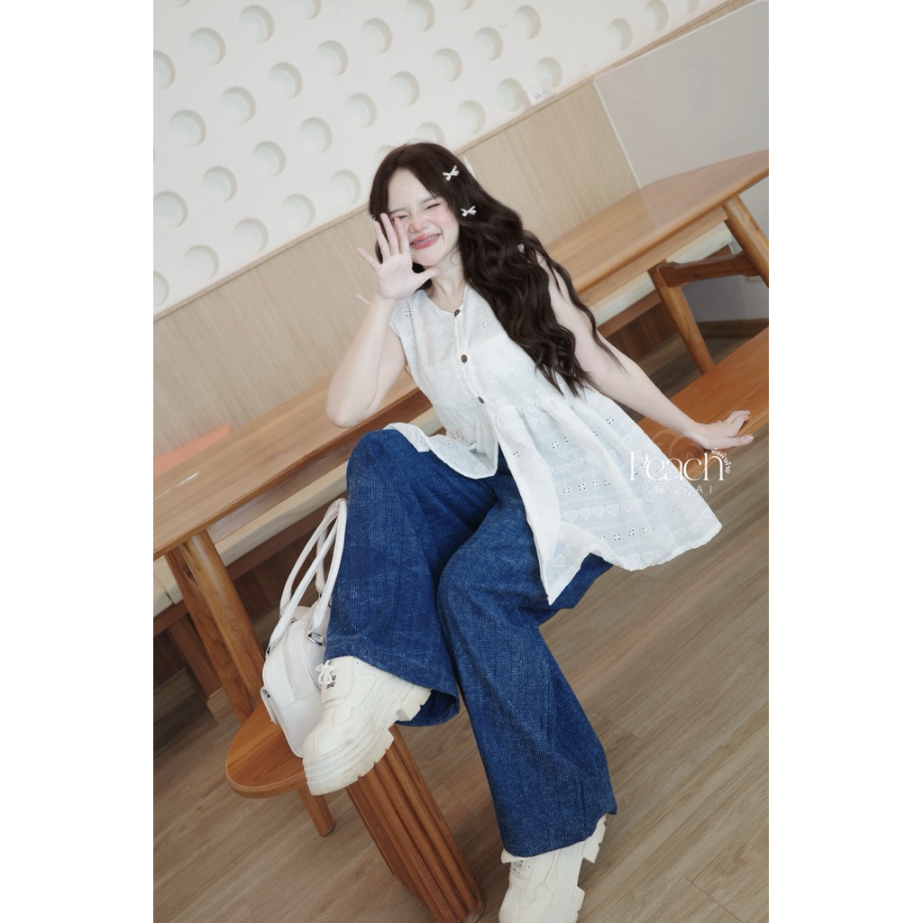 Dolly lace เสื้อตัวยาวผ้าลูกไม้ลายหัวใจ