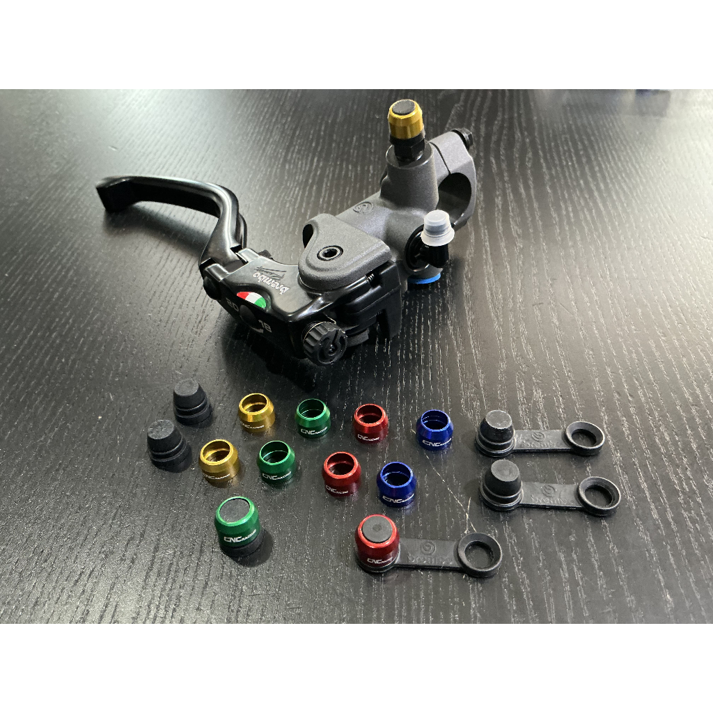 BREMBO CNC+ ครอบยางไล่ลมปั้มอิตาลี่  แบบหูคล้อง-แบบจุกไล่ลม