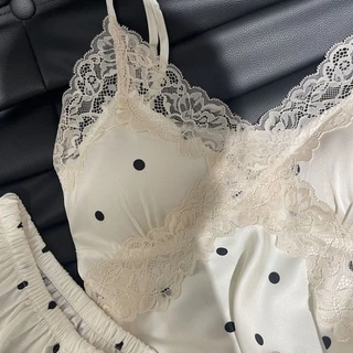 เซตชุดนอน sexy คอวี ผ้าซาติน ลูกไม้ ชุด 2 ชิ้น เซ็กซี่ ใส่สบาย มีหลายแบบให้เลือก ส่งไวจากไทย
