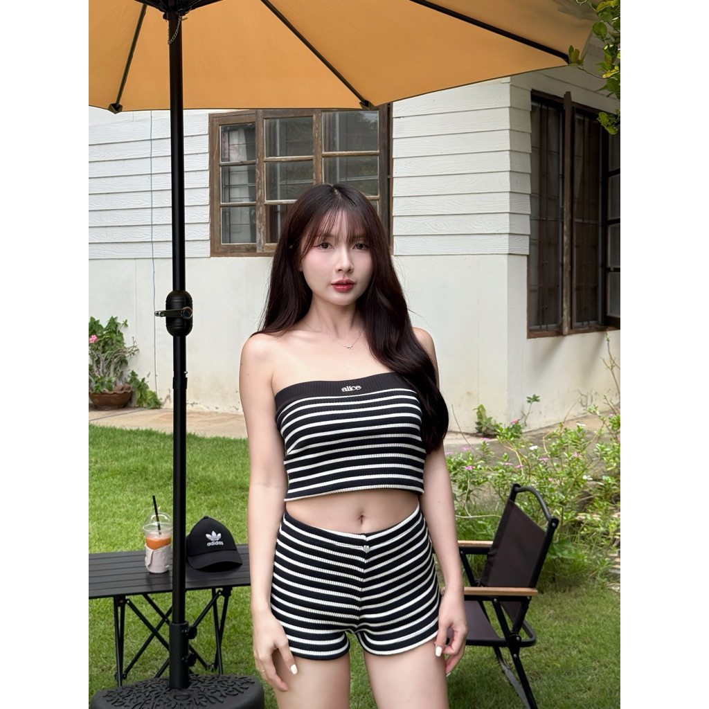 พร้อมส่ง Iris Set ชุดเซ็ตเกาะอกสุดคิ้วท์ - รูปที่ 5