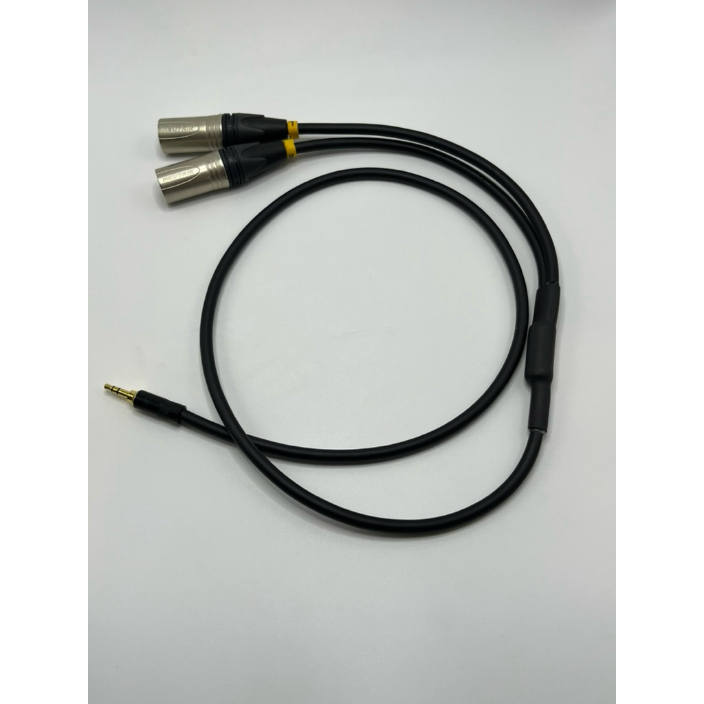 สาย3.5ผู้-xlrผู้ L/R หัวNeutirk สายmogamiรุ่น2549 สายทองแดงแท้100%หัว3.5ผู้ของRean