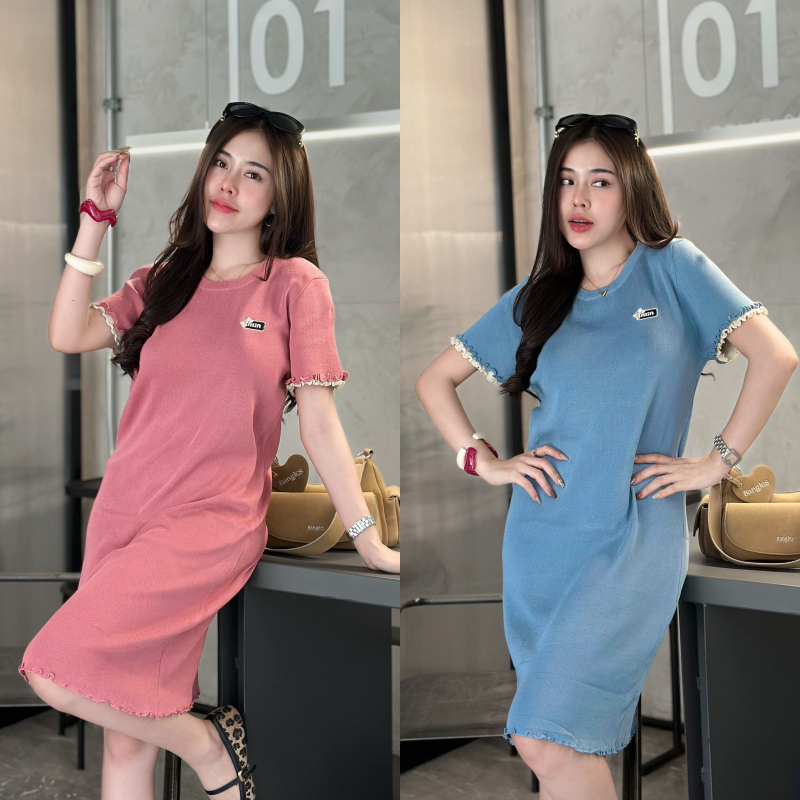 🌈SpinnyHouse🌈เดรสไหมพรม แต่งระบายสองชั้น ผ้าไหมพรมยืดเยอะมาก สาวอวบใส่ได้จ้า ผ้ายืด แต่งปักโลโก้ช่วงอก รุ่น บังกะโล