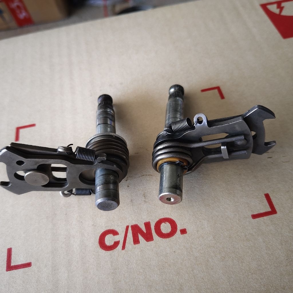 แกนเกียร์ KLX250 KLX300R Z250 มือสอง