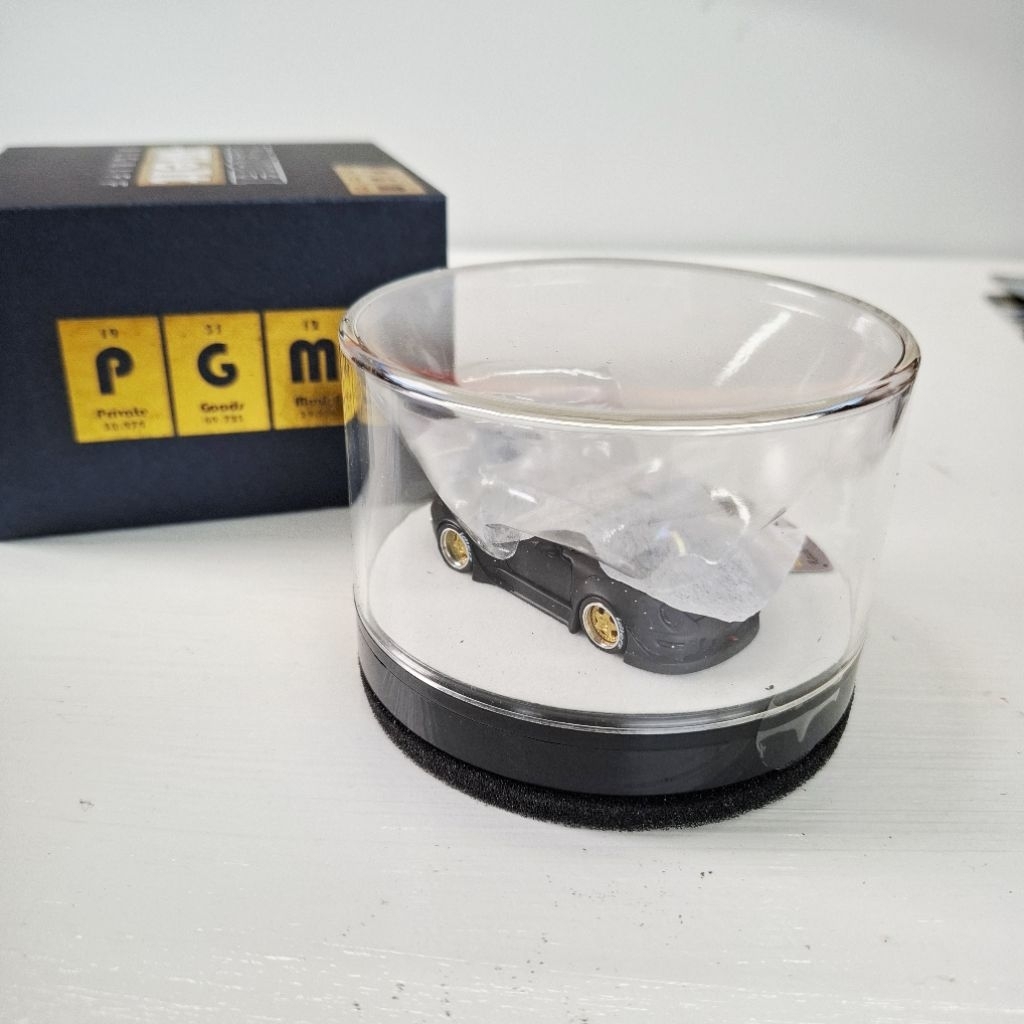 PGM Porsche 993 RWB Limited Edition #428/999 pcs.เปิดฝากระโปรงหน้า/ประตูรถได้ สินค้าใหม่